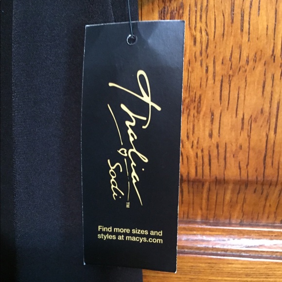 Black Dress - Picture 2 of 4